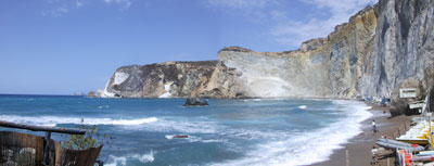 Isola di Ponza, Arcipelago Pontino, spiaggia di Chiaia di Luna